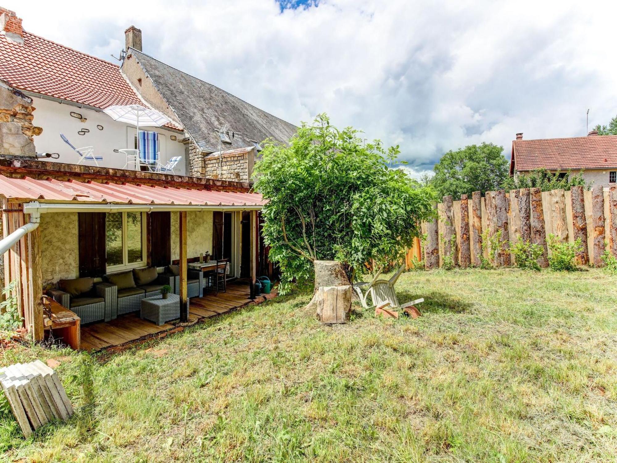 Traditional Holiday Home In Brinon Sur Beuvron Εξωτερικό φωτογραφία