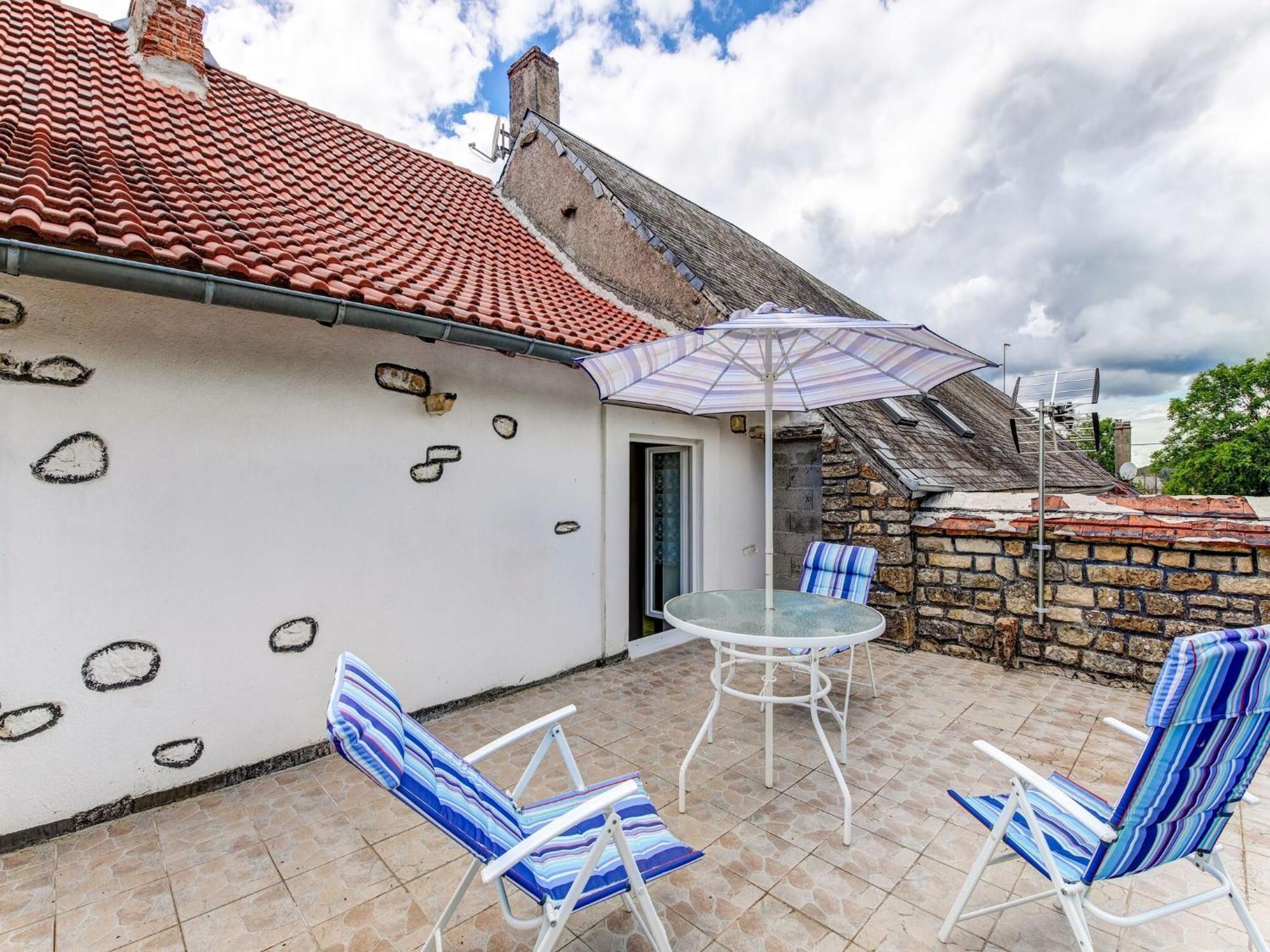 Traditional Holiday Home In Brinon Sur Beuvron Εξωτερικό φωτογραφία